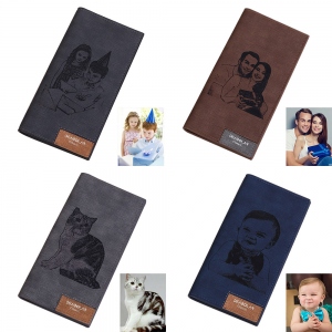 Portafoglio lungo di uomo in pelle con foto incisa