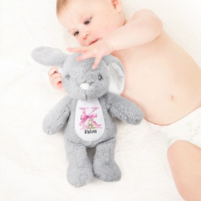 Personlig rosa rosett Initial Bunny Doll Leksak med namn, mjuk plysch kanin gosedjur minnessak, påskdekor, födelsedags-/påskpresent för barn/flickor